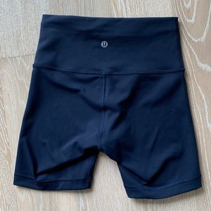 lululemon Wunder Train High-Rise Bike Shorts 6" Navy Size 4